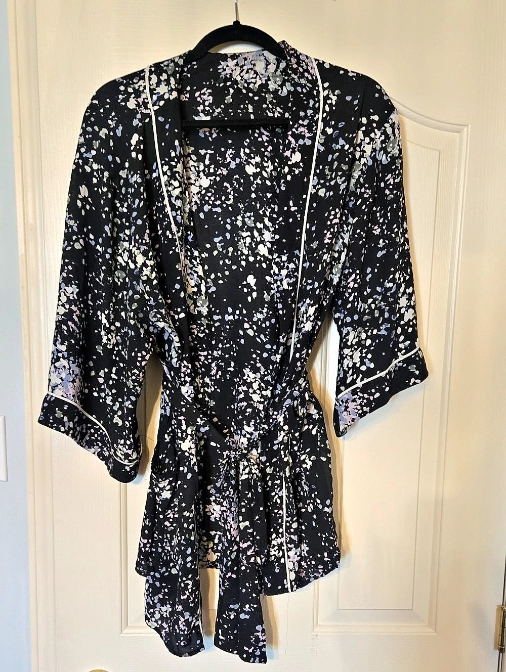 Black Floral Robe Kimono